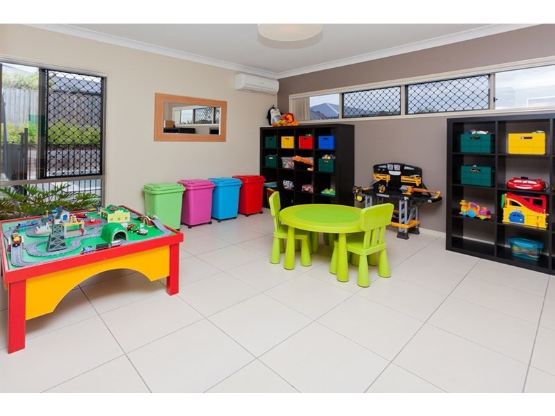 27 Ambrose Drive, Augustine Heights QLD 4300