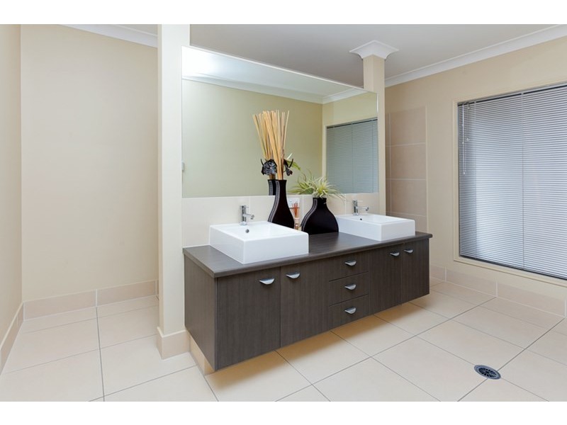 27 Ambrose Drive, Augustine Heights QLD 4300
