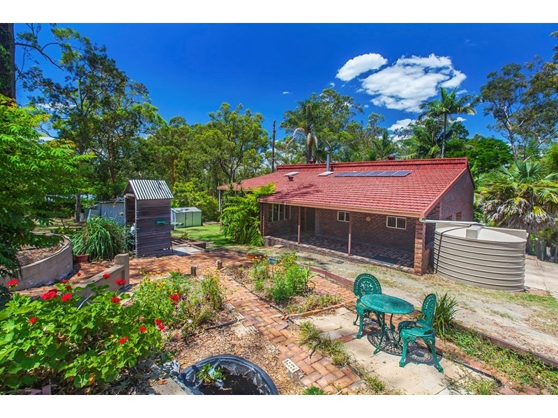 84-86 Hayes Avenue, Camira QLD 4300