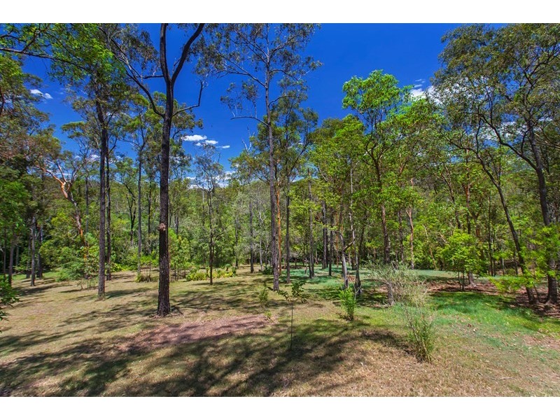 84-86 Hayes Avenue, Camira QLD 4300