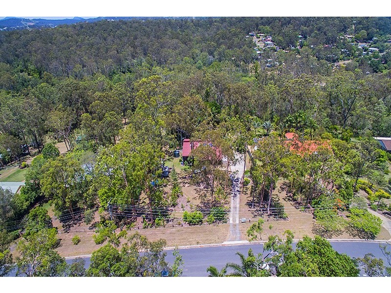 84-86 Hayes Avenue, Camira QLD 4300
