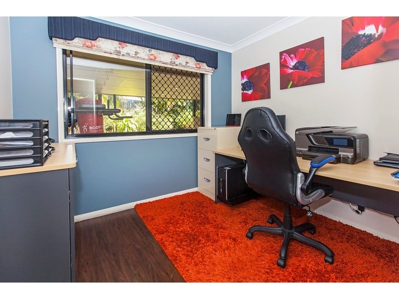 2 Meadowwood Court, Springfield QLD 4300