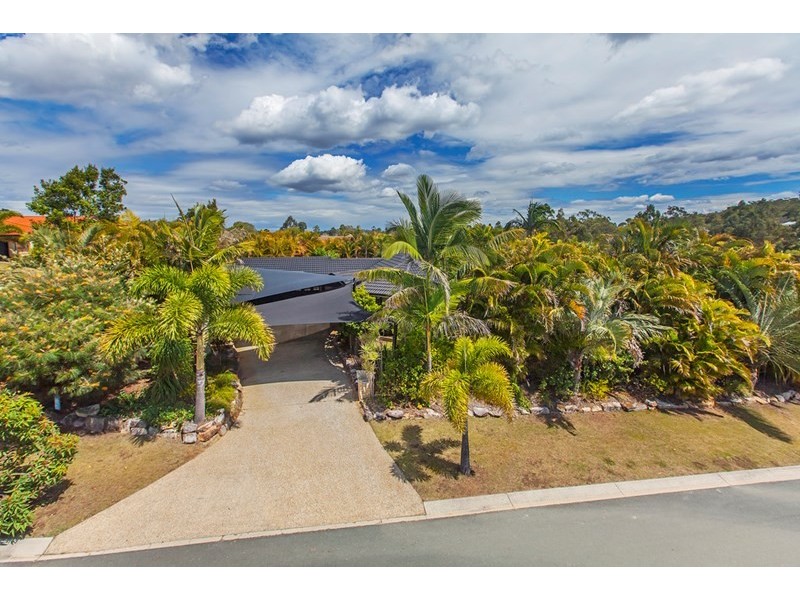 2 Meadowwood Court, Springfield QLD 4300