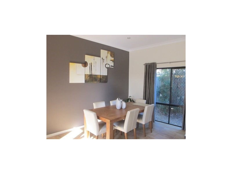 6 Forest Ridge Court, Springfield Lakes QLD 4300