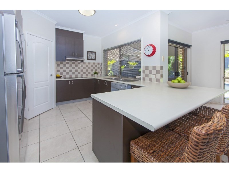 4 Santorini Place, Forest Lake QLD 4078