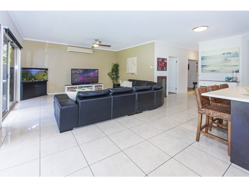 4 Santorini Place, Forest Lake QLD 4078