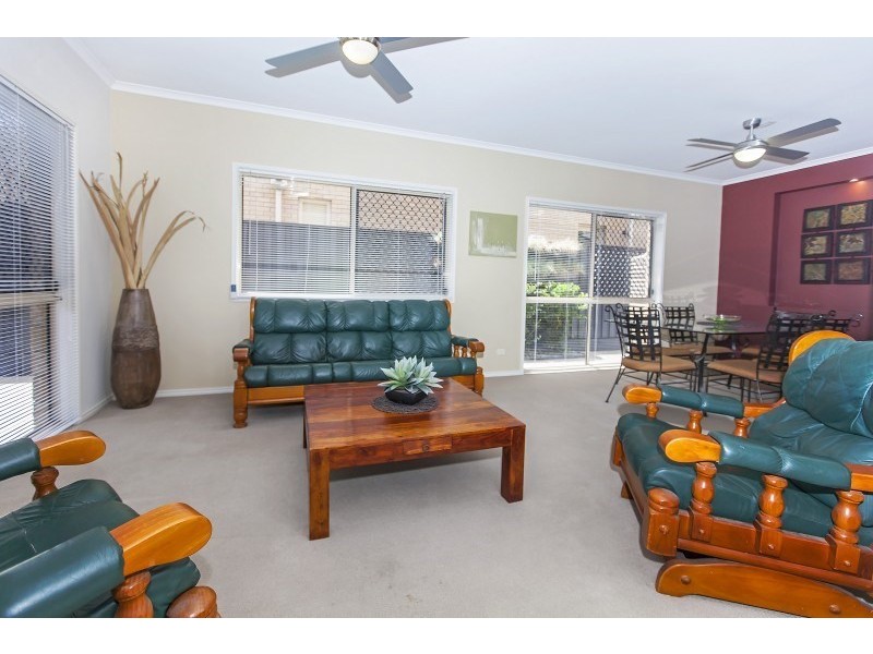 4 Santorini Place, Forest Lake QLD 4078