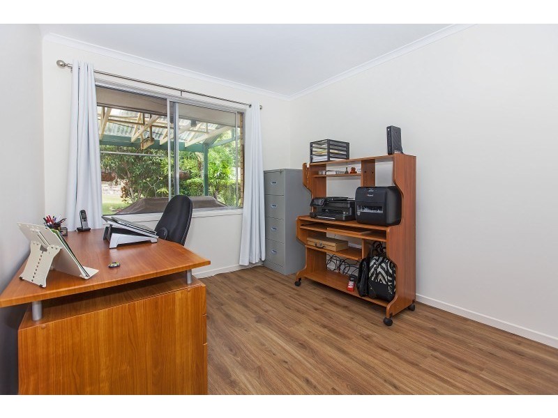39 Langley Road, Camira QLD 4300