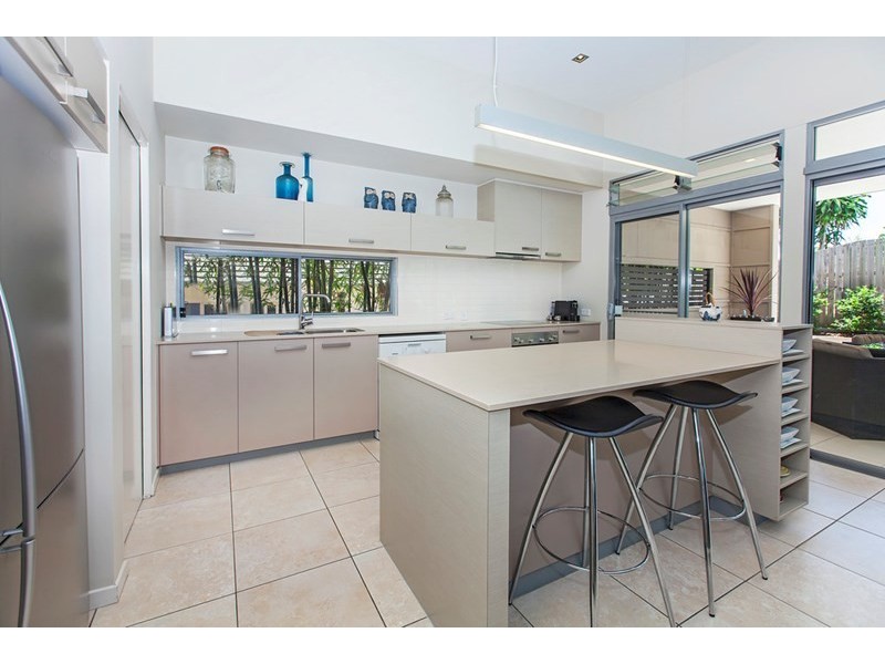 17 Atlantic Drive, Springfield Lakes QLD 4300