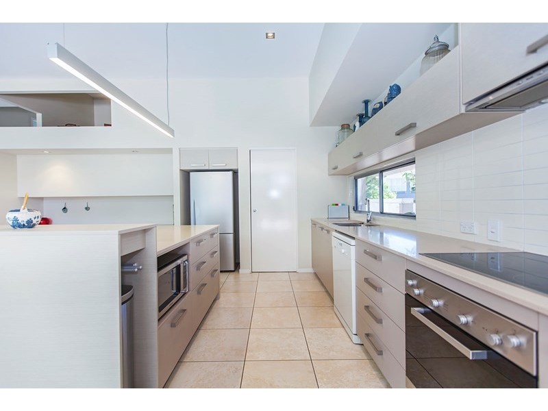 17 Atlantic Drive, Springfield Lakes QLD 4300