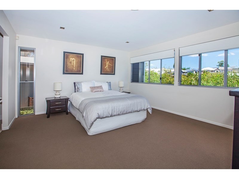 17 Atlantic Drive, Springfield Lakes QLD 4300