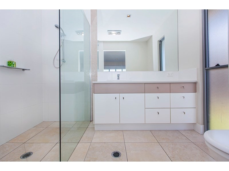 17 Atlantic Drive, Springfield Lakes QLD 4300