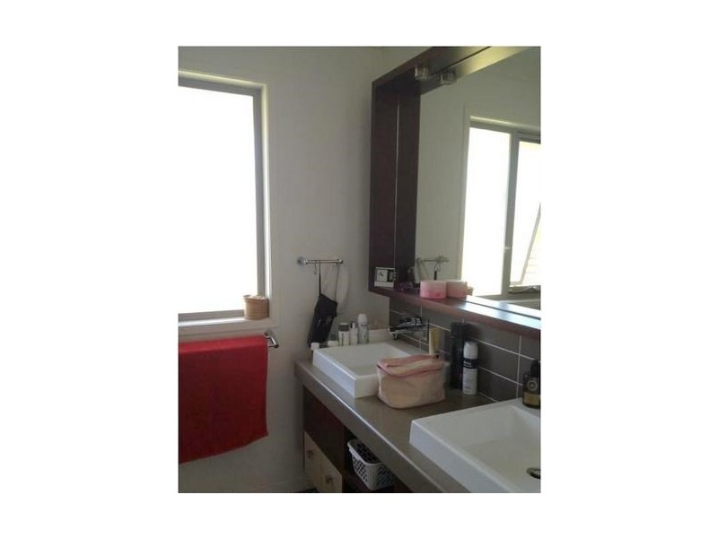 4 Ellerston Avenue, Brookwater QLD 4300