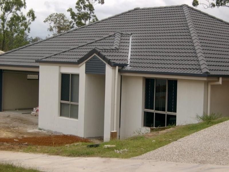 12 Riverside Crescent, Springfield Lakes QLD 4300