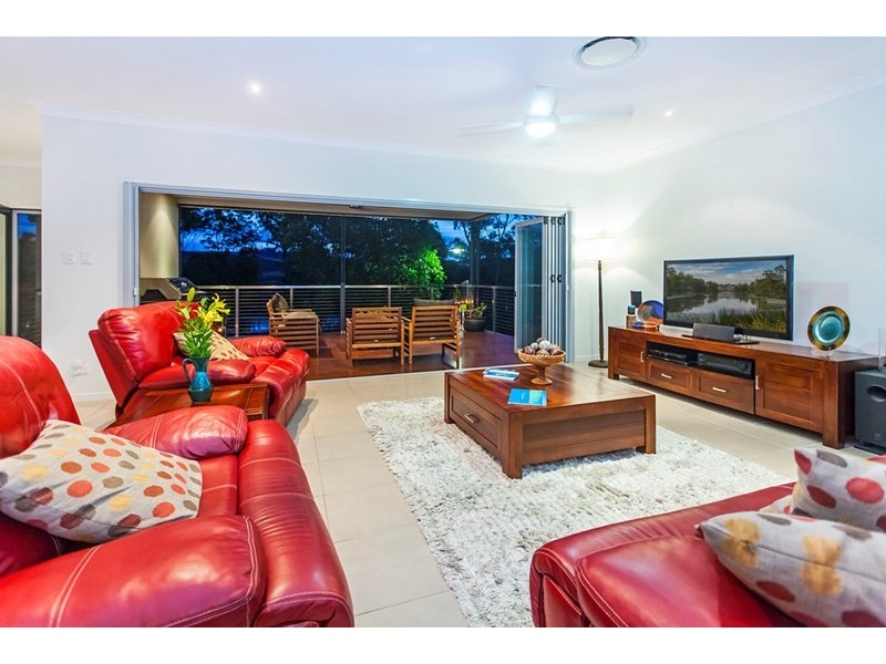 21 Waterside Drive, Springfield Lakes QLD 4300