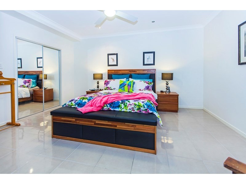 21 Waterside Drive, Springfield Lakes QLD 4300