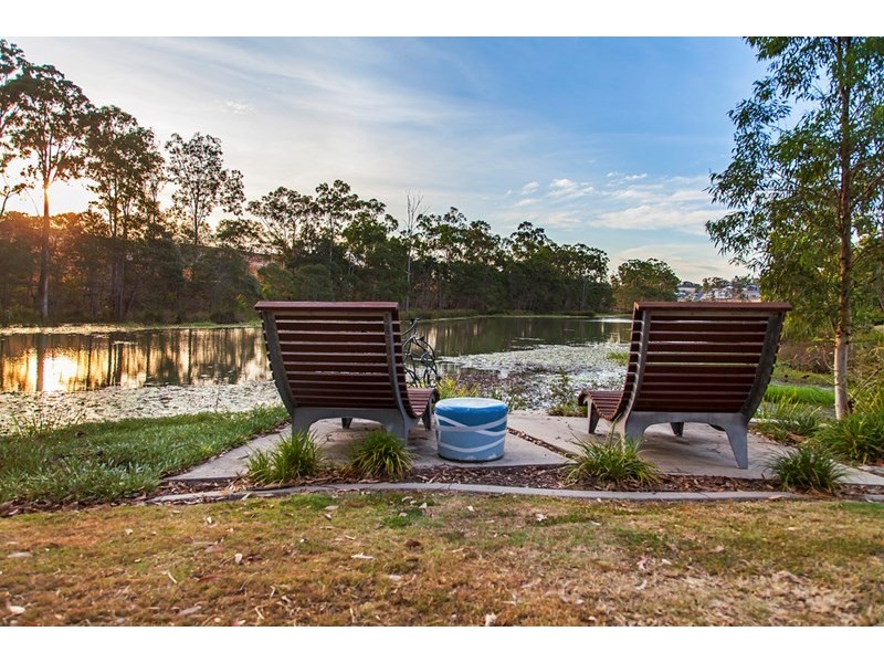 21 Waterside Drive, Springfield Lakes QLD 4300