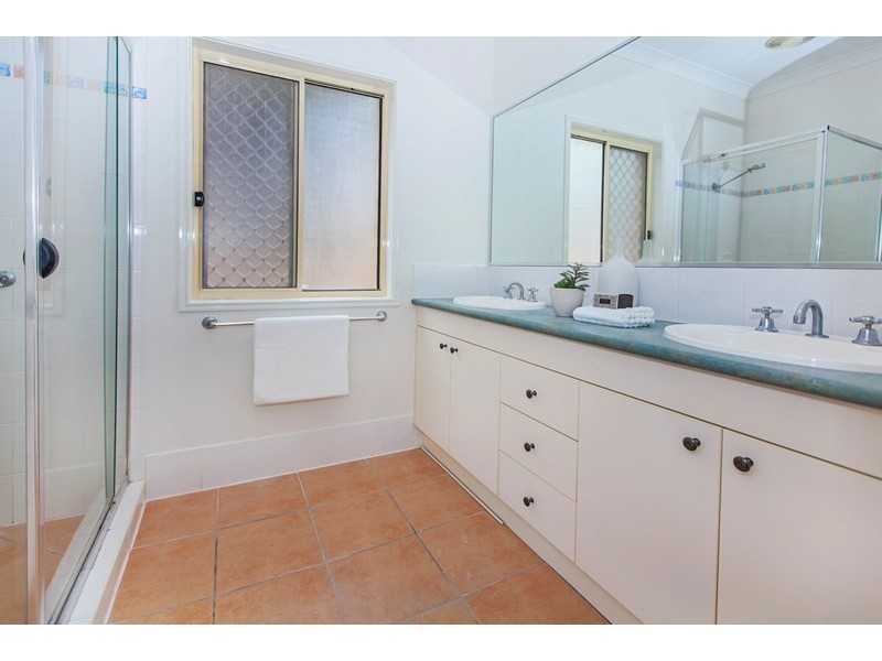 8 Daylilly Place, Springfield Lakes QLD 4300