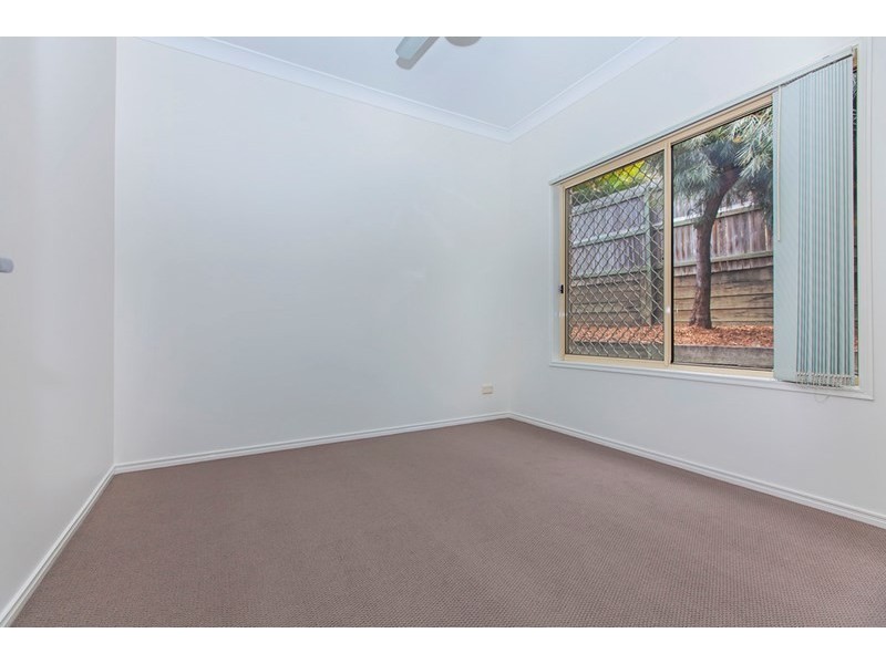 8 Daylilly Place, Springfield Lakes QLD 4300