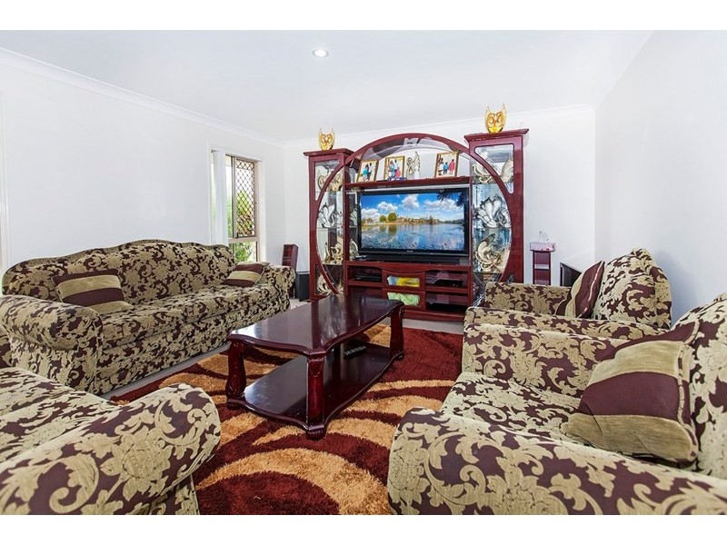 21 Aristotle Avenue, Augustine Heights QLD 4300