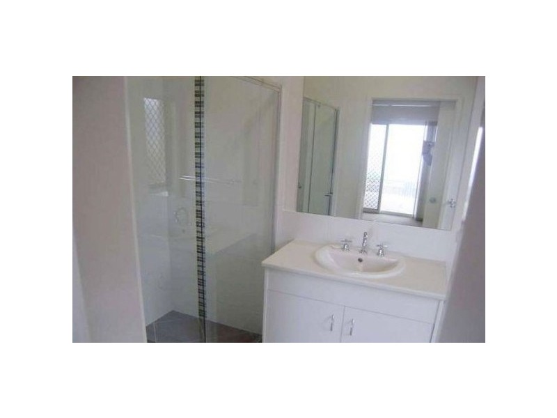 8 Tenzing Place, Springfield Lakes QLD 4300