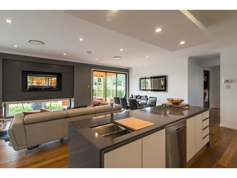 5 Valentine Circuit, Augustine Heights QLD 4300