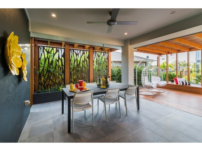 5 Valentine Circuit, Augustine Heights QLD 4300