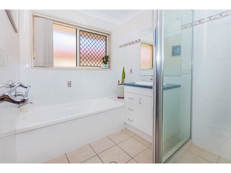 7 Piper Place, Springfield Lakes QLD 4300