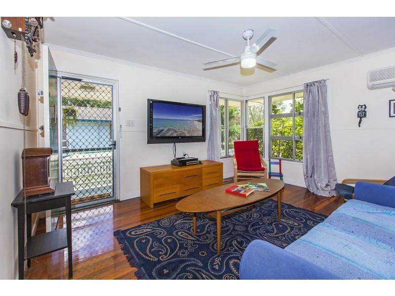 4 Leonard Street, Leichhardt QLD 4305