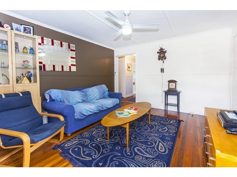 4 Leonard Street, Leichhardt QLD 4305