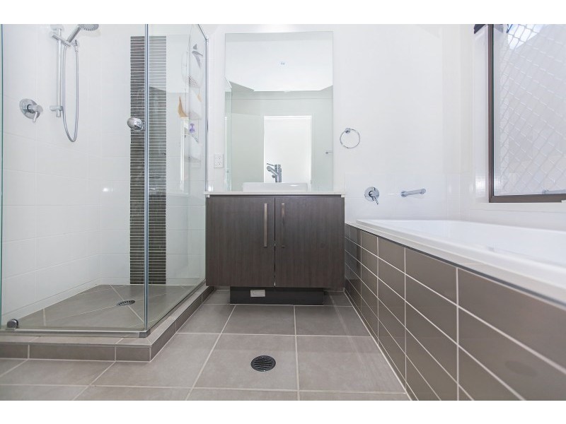 56 Geranium Drive, Springfield Lakes QLD 4300