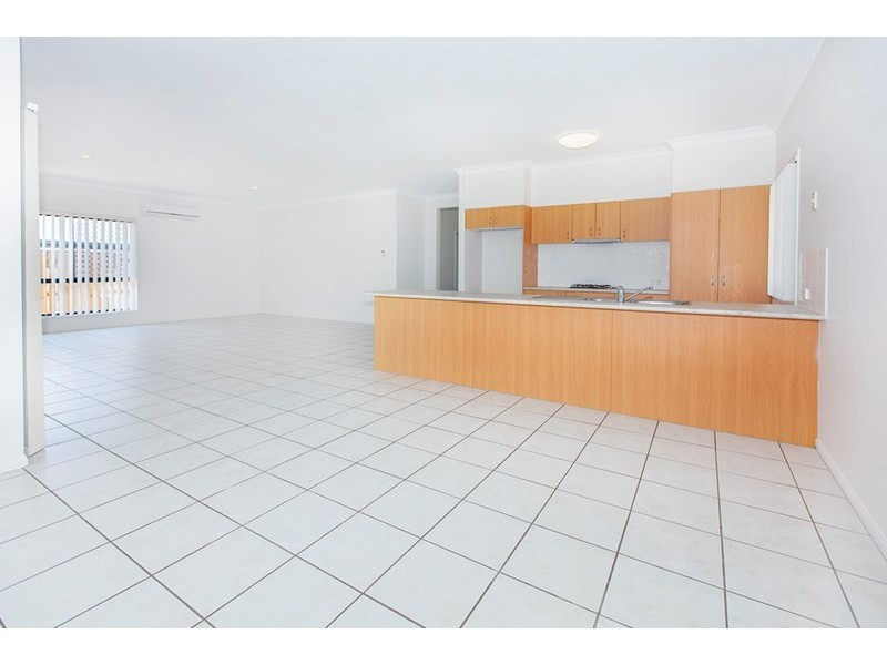 5 Jerome Avenue, Augustine Heights QLD 4300