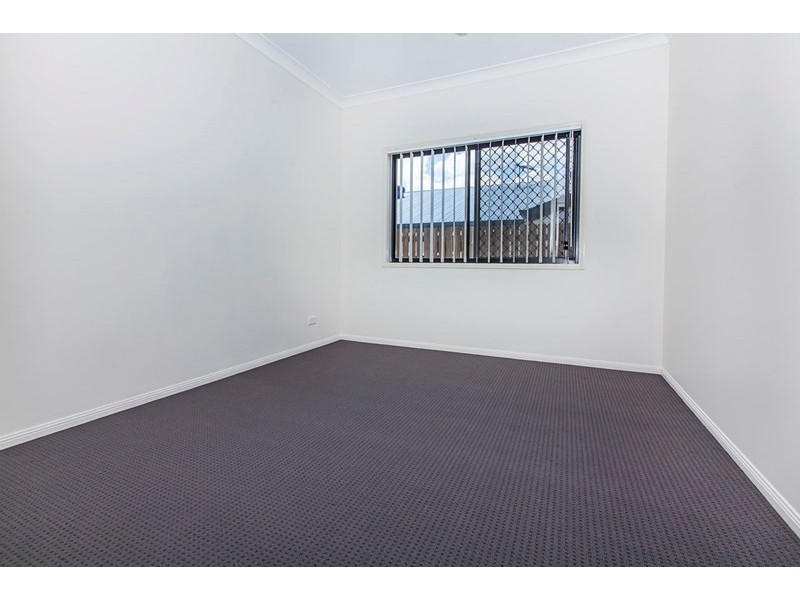 5 Jerome Avenue, Augustine Heights QLD 4300