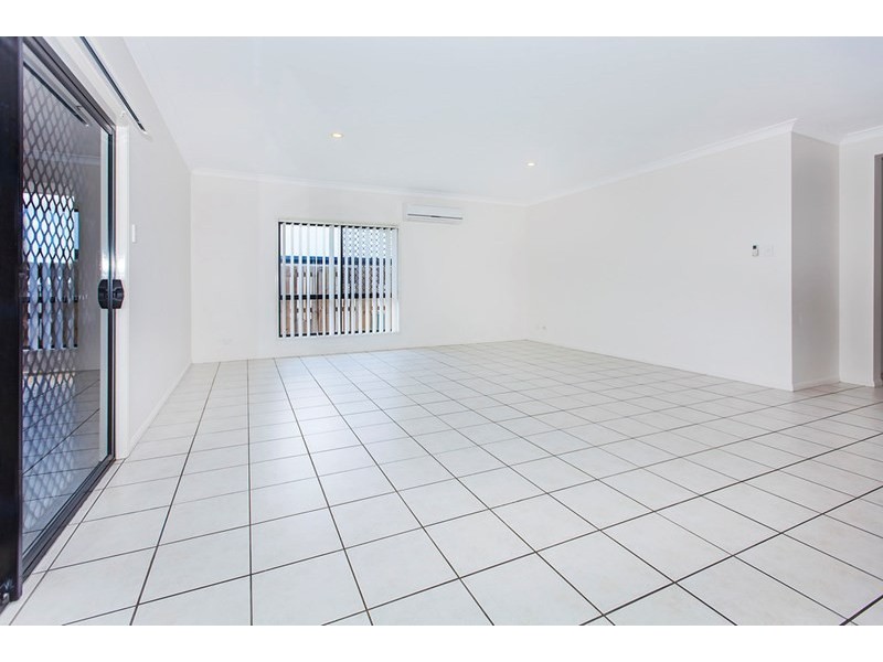 5 Jerome Avenue, Augustine Heights QLD 4300