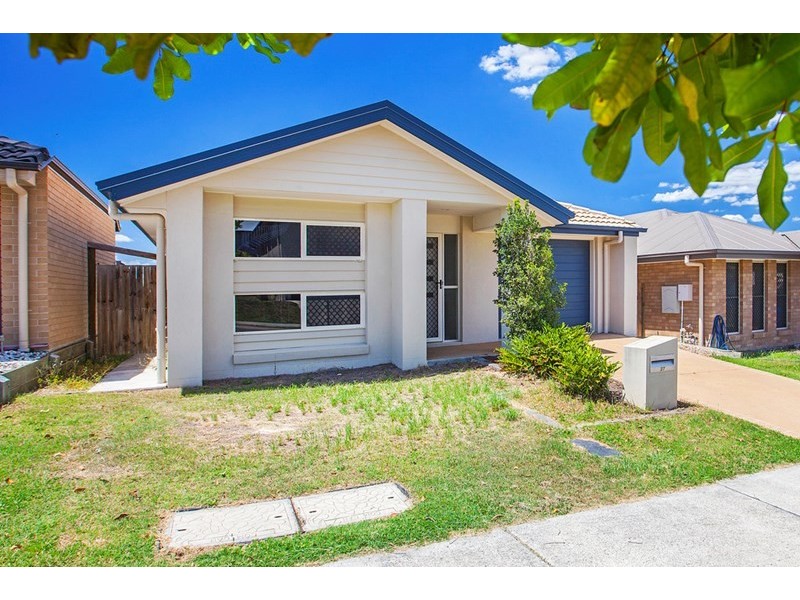 27 Brock Drive, Springfield Lakes QLD 4300