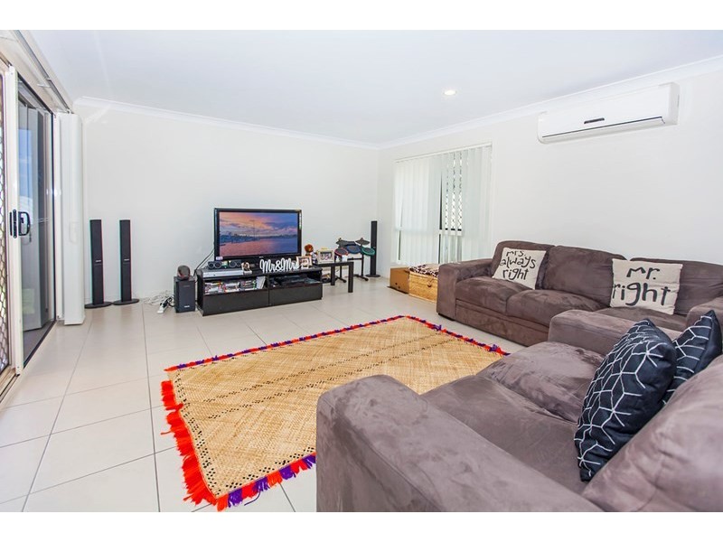 27 Brock Drive, Springfield Lakes QLD 4300