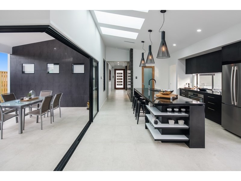 16 Brooking Rise, Ripley QLD 4306