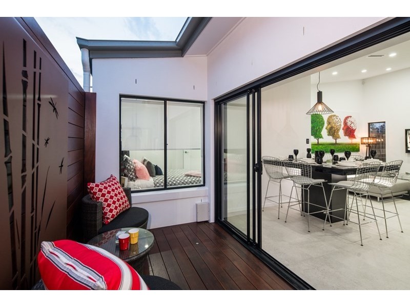 16 Brooking Rise, Ripley QLD 4306