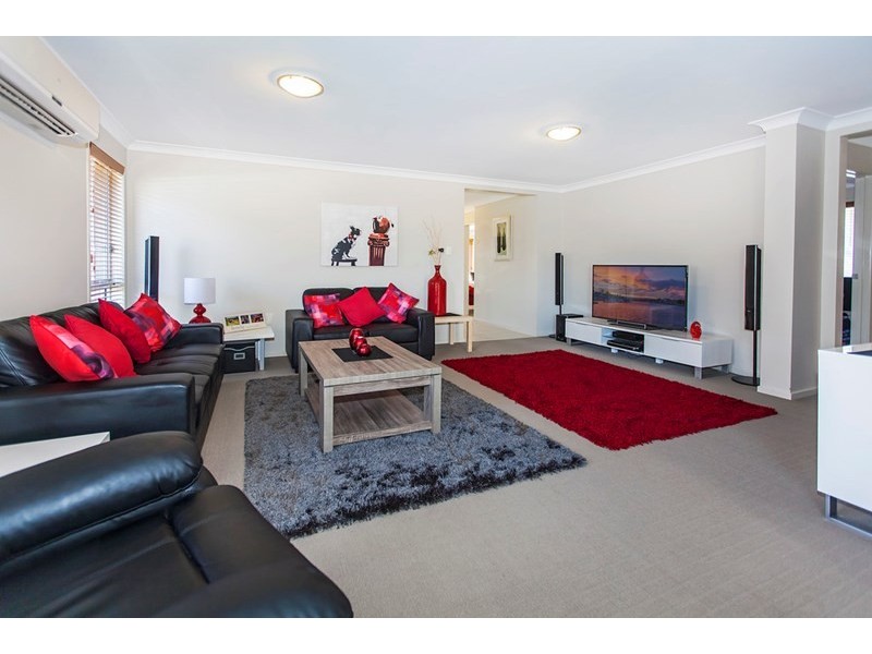 59 Valentine Circuit, Augustine Heights QLD 4300