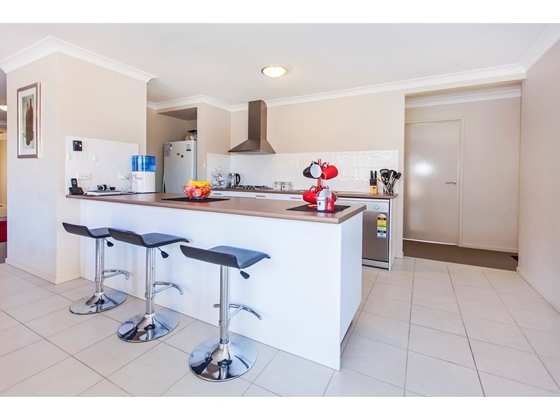 59 Valentine Circuit, Augustine Heights QLD 4300