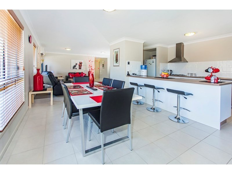 59 Valentine Circuit, Augustine Heights QLD 4300