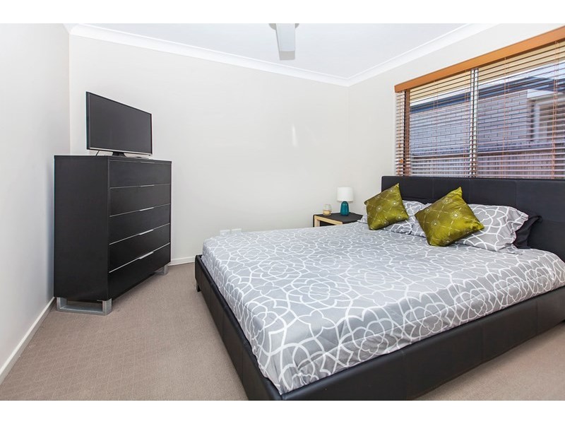 59 Valentine Circuit, Augustine Heights QLD 4300