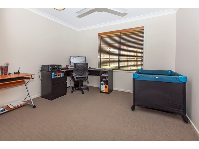 59 Valentine Circuit, Augustine Heights QLD 4300