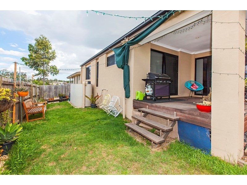 52 Lakes Entrance Drive, Springfield Lakes QLD 4300