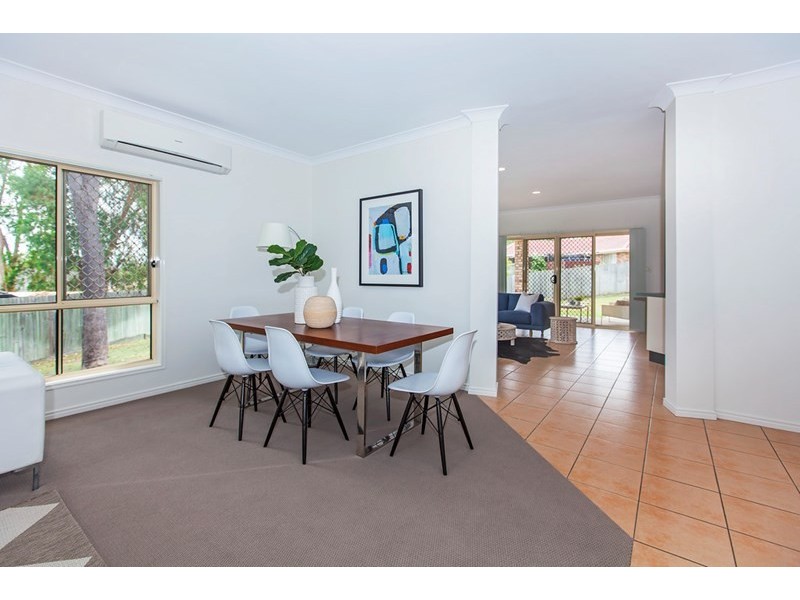 8 Daylilly Place, Springfield Lakes QLD 4300