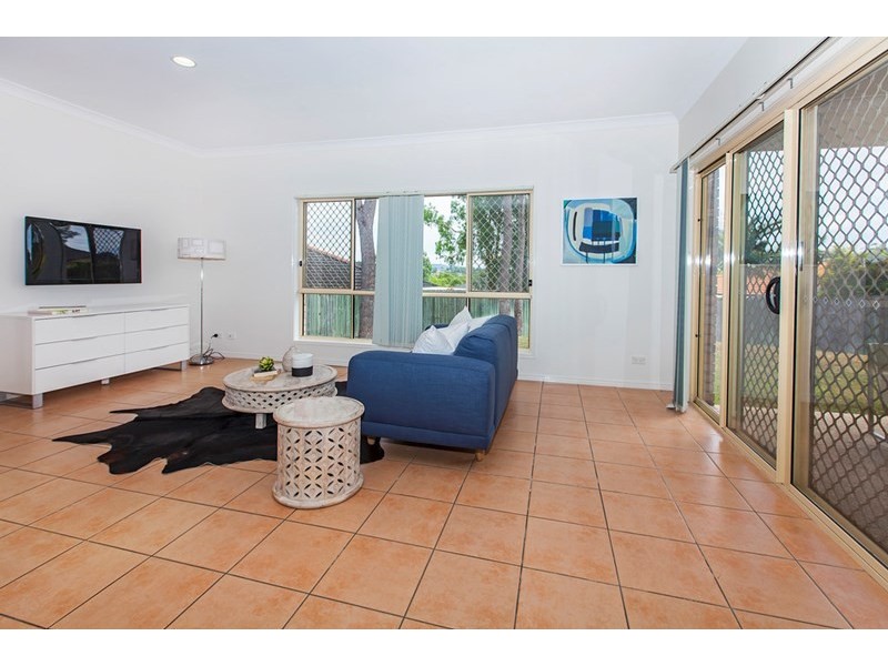 8 Daylilly Place, Springfield Lakes QLD 4300