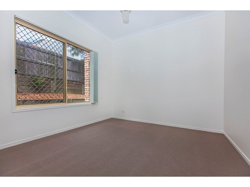 8 Daylilly Place, Springfield Lakes QLD 4300