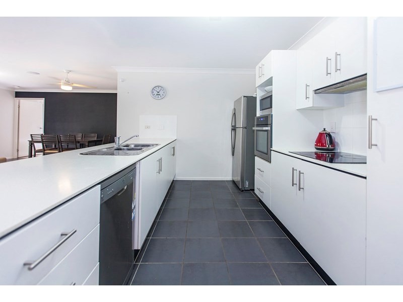 18 O’Kelly Court, Collingwood Park QLD 4301