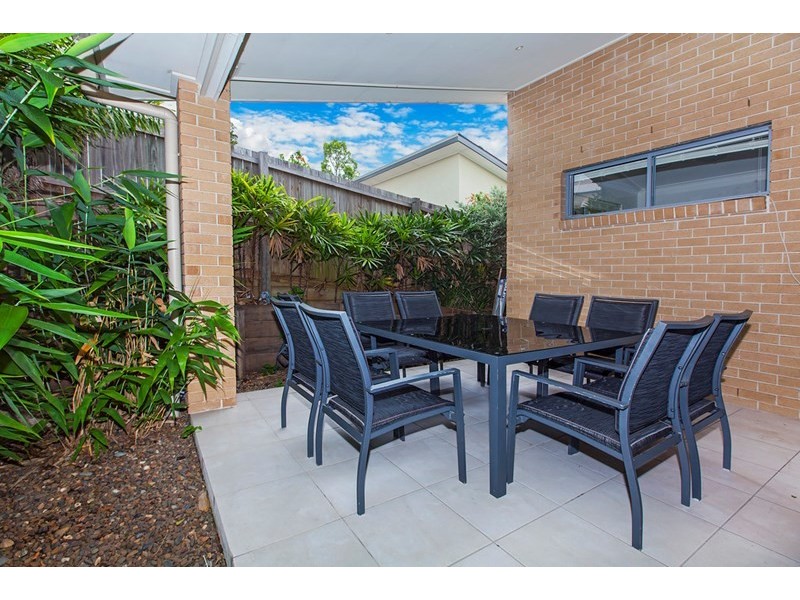 6 Jarrah Place, Springfield Lakes QLD 4300