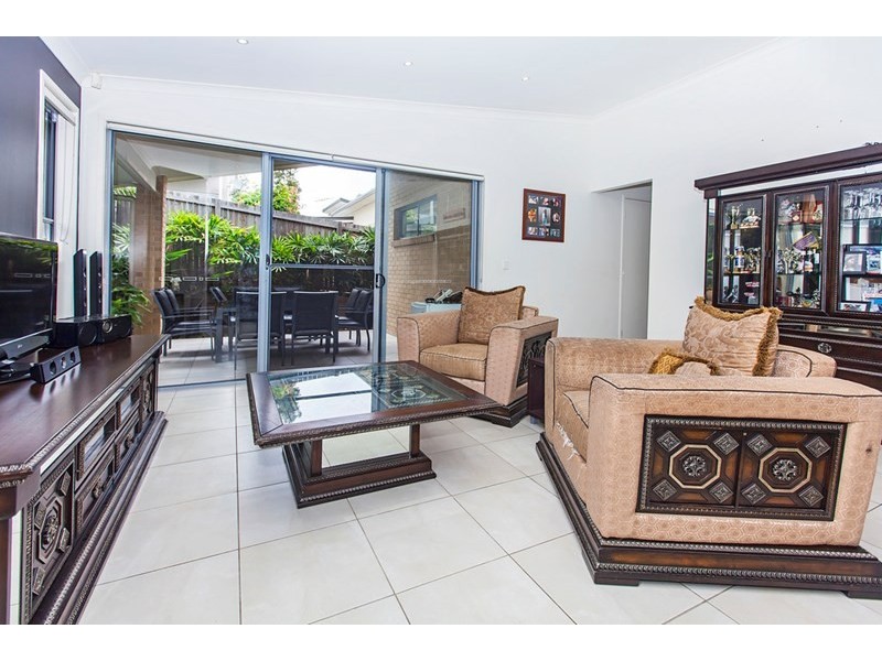 6 Jarrah Place, Springfield Lakes QLD 4300